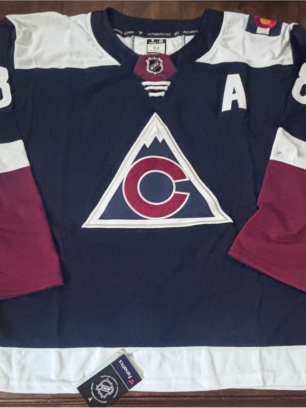 Colorado Avalanche Alternate Cale Makar Jersey Adult Size Large (52) NWT